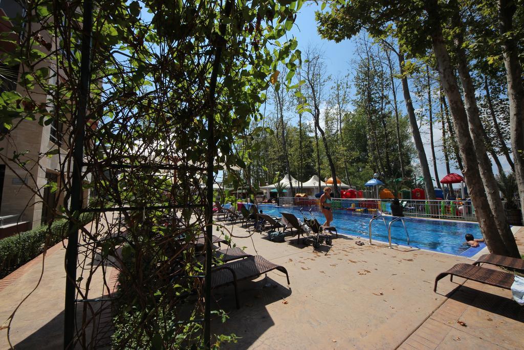 Menada Tarsis Apartments Sunny Beach Exterior photo